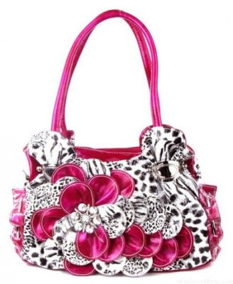 latest trendy handbags