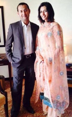 Sherry shah with husband Picture