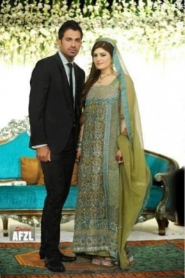 wahab riaz wedding pictures with wife