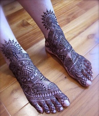 Latest Mehndi Designs for Foot