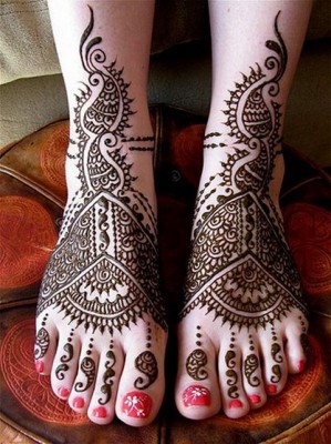 Latest Mehndi Designs for Foot