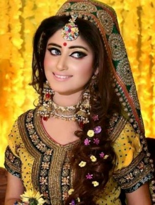 Actress Sajal Ali New Wedding Pics