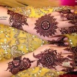 Simple Mehndi Designs Pics for Hands